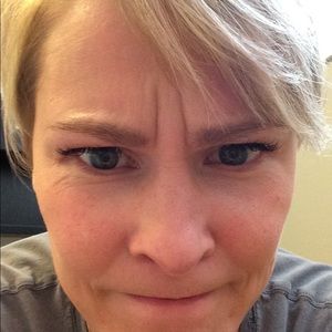 Meet your Posher, Jillian